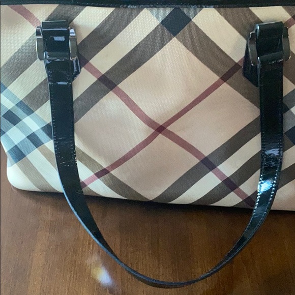 Burberry handbag - Picture 2 of 10